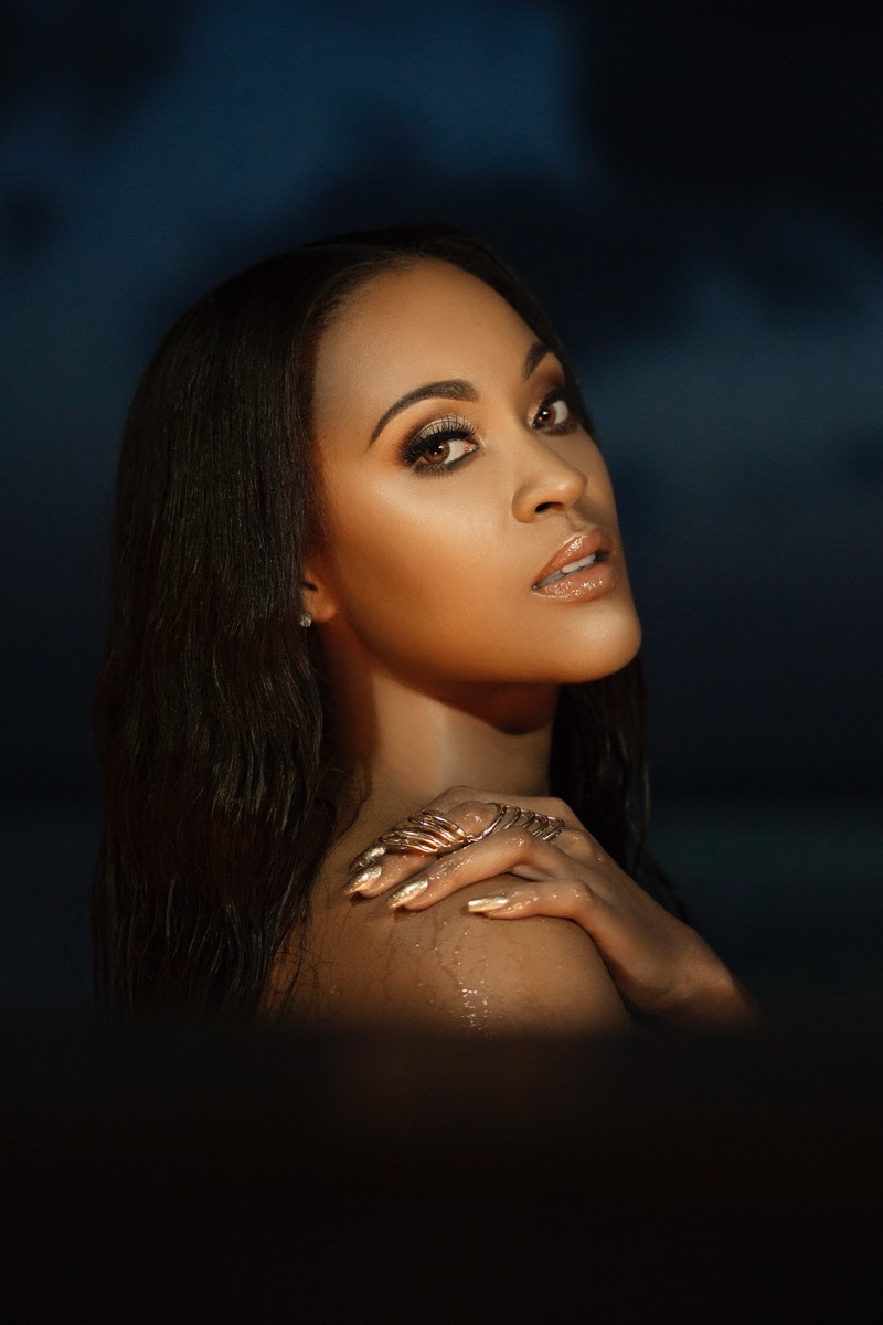 983.shontelle5