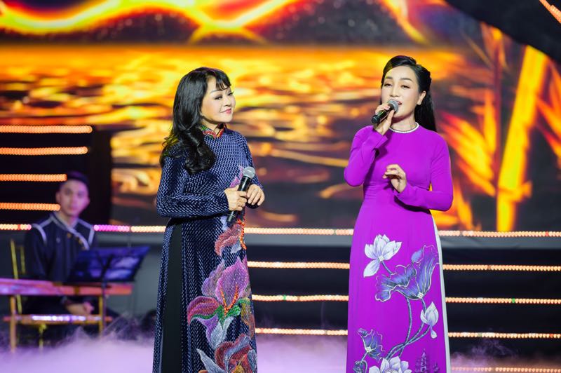 988.HUONG LAN - HA VAN