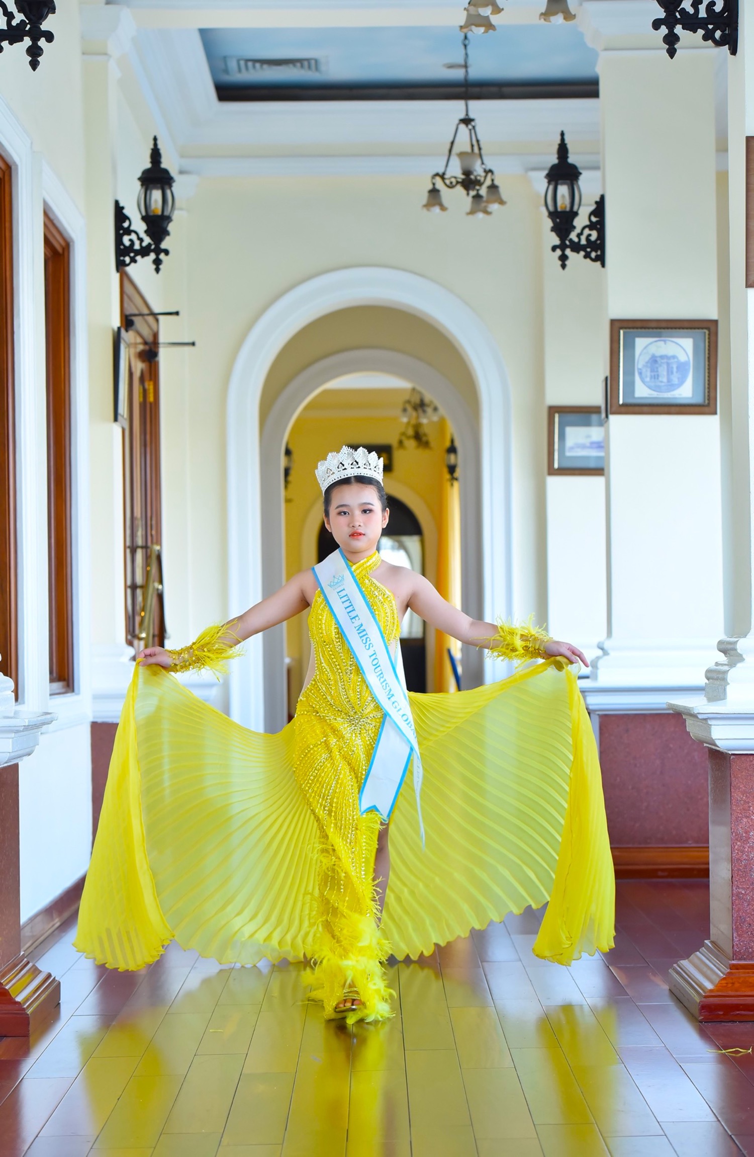 hoang-nhat-quyen-spotlight-vietnam24