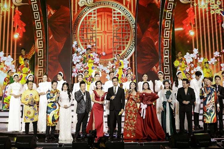 701.dao-dien-Nguyen-Minh-Spotlight-vietnam0