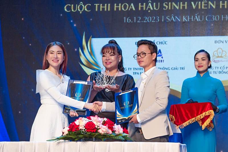 803.hoa-hau-sinh-vien-hoa-binh-viet-nam-2023-4