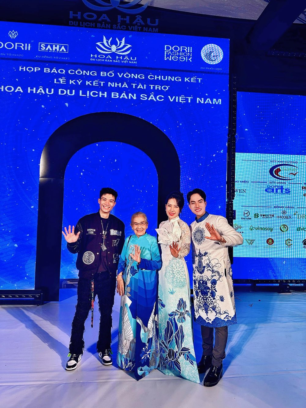 805.mc-hoang-duy10