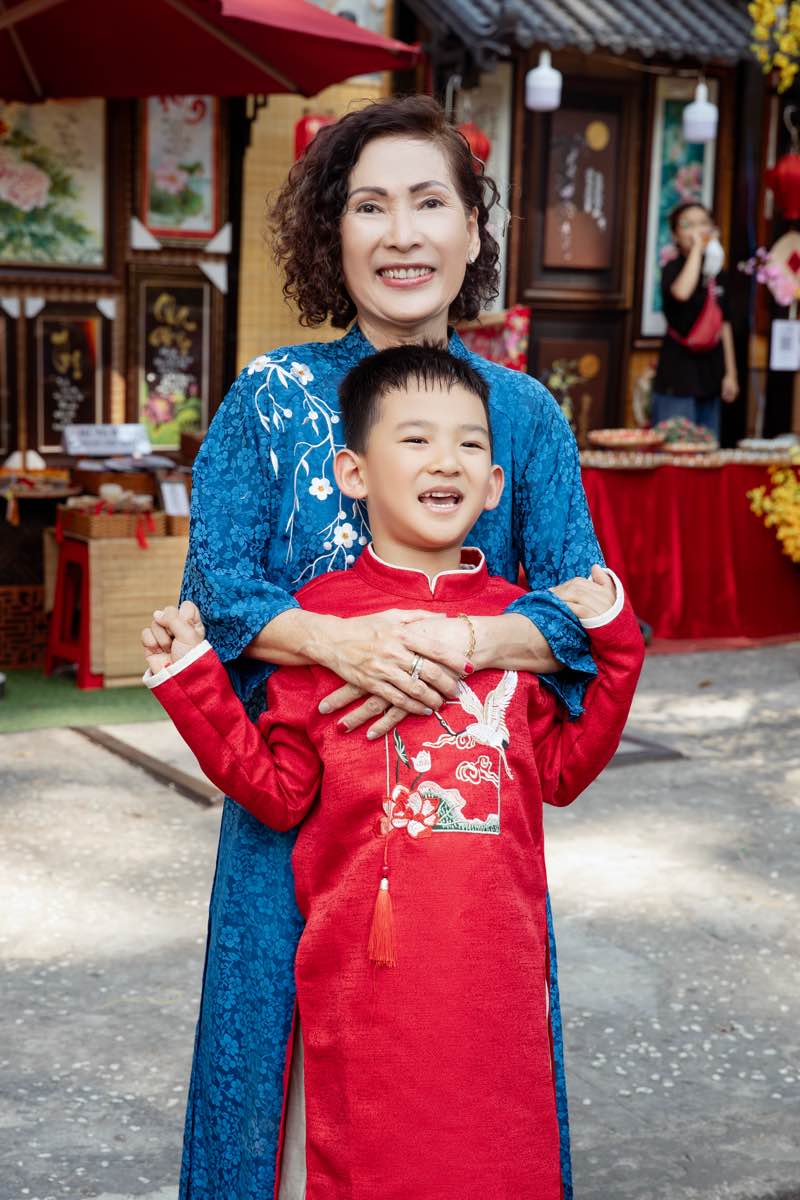 876.thuy-diem-luong-the-thanh-spotlight-vietnam7