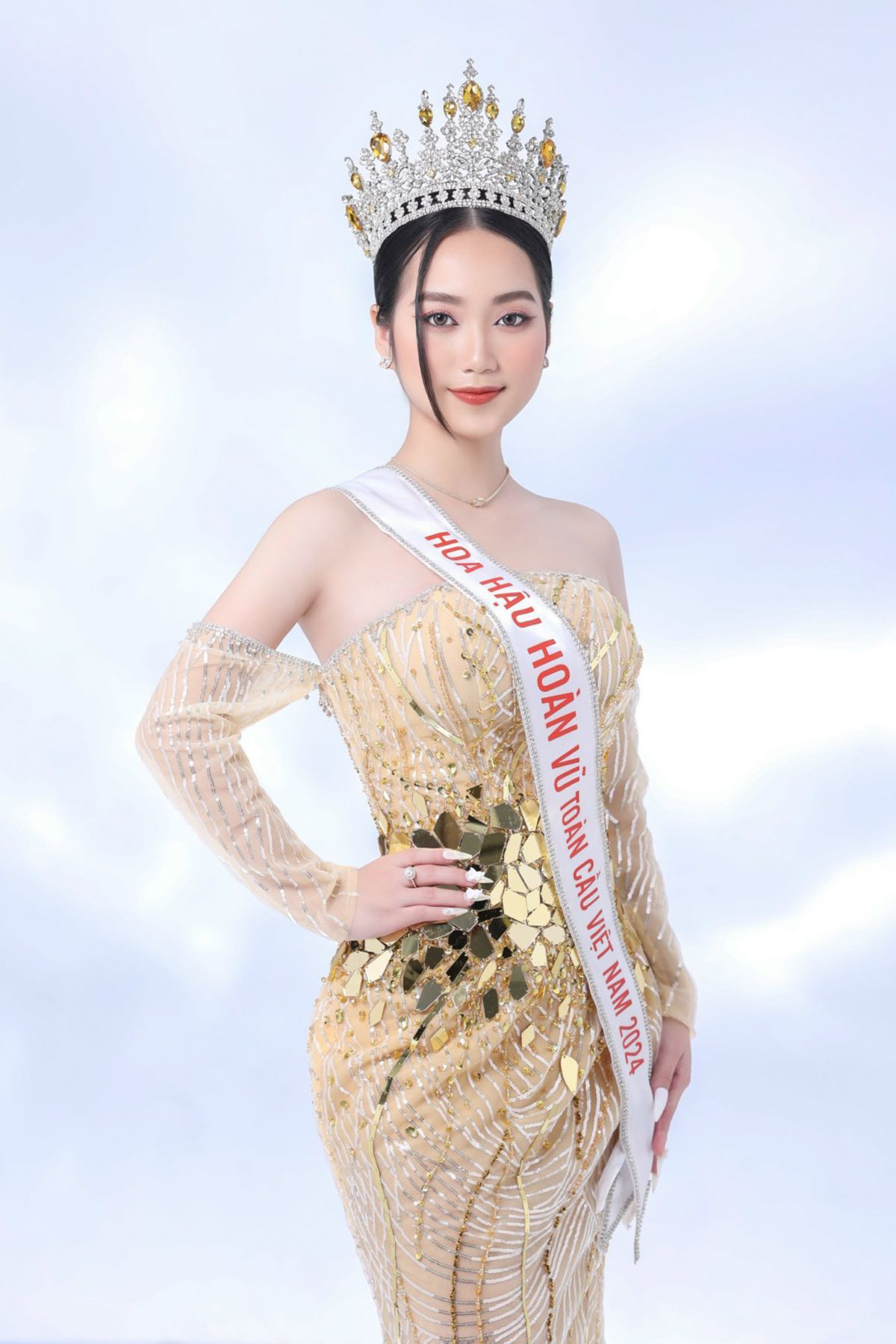 Hoa-hau-hoang-hai-yen1