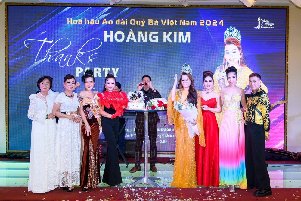 Hoa-hau-Ao-dai-Quy-ba-Vietnam-20248