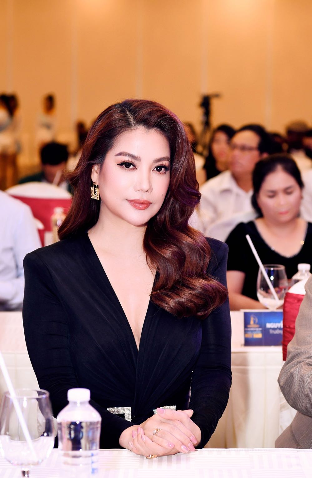 98.Dien vien Truong Ngoc Anh