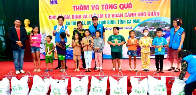 65.tang qua