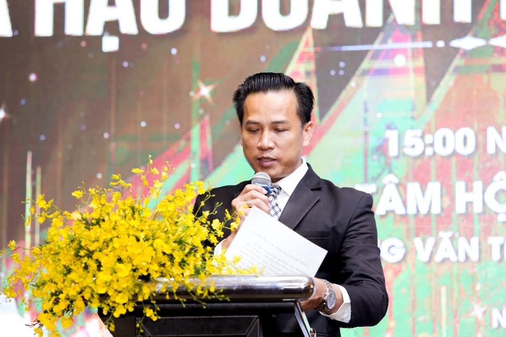 Hoa-hau-doanh-nhan-thoi-dai-202313
