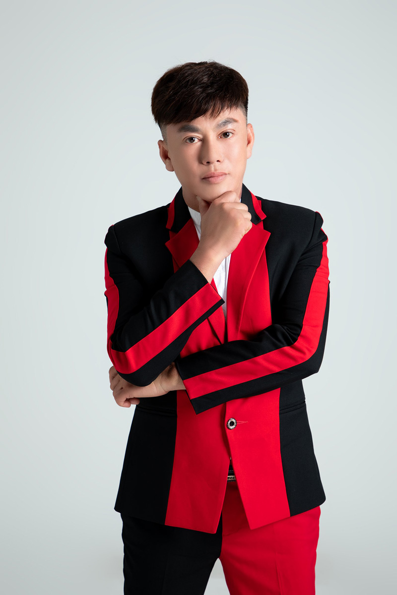 3b.f.ANH-TOMMY2