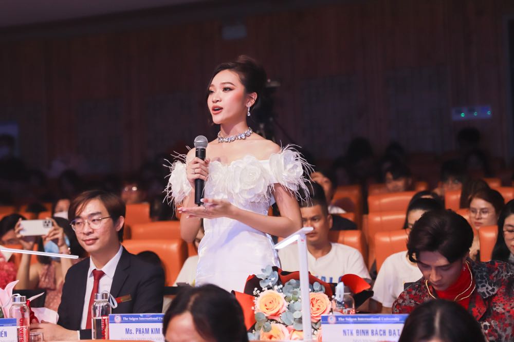 62.Miss-SIU-2023-NGAN0