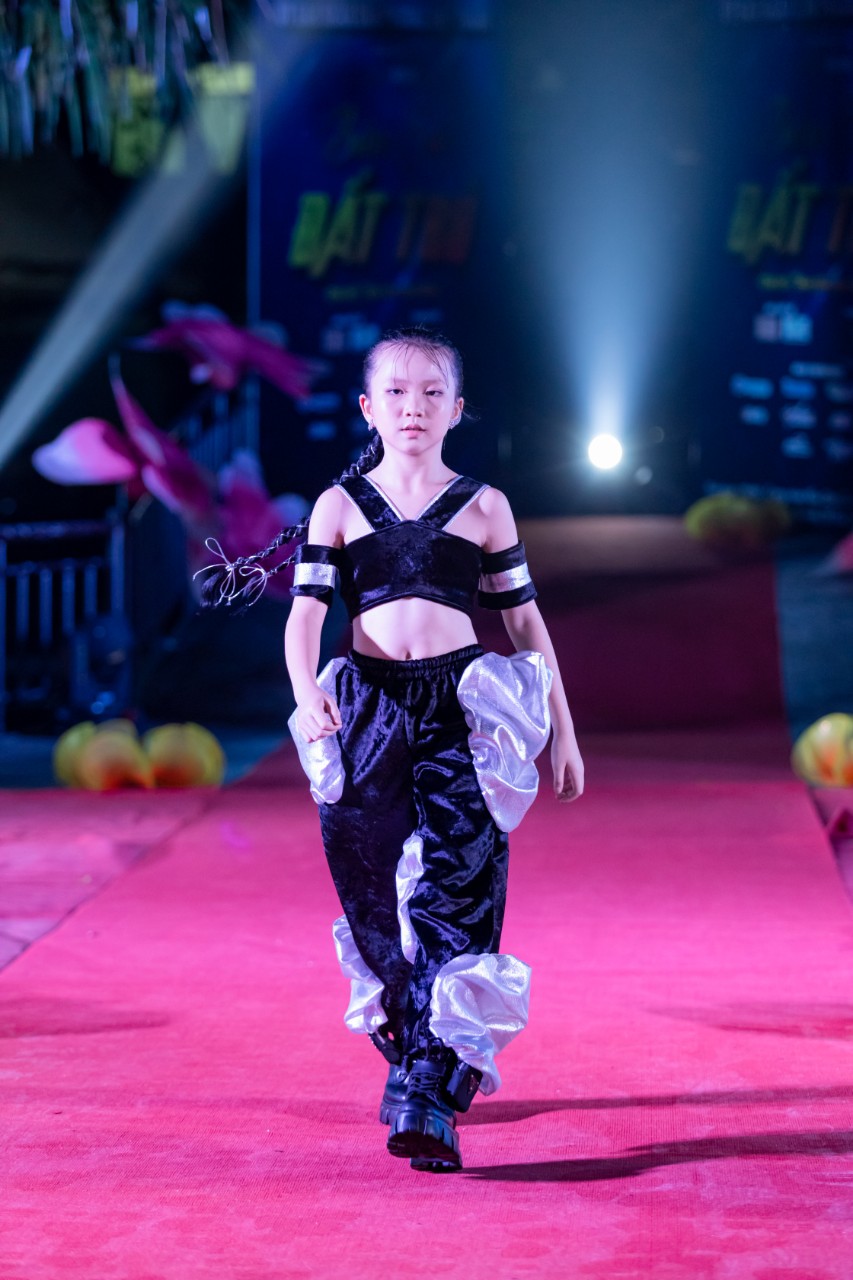 43.khanhvy8