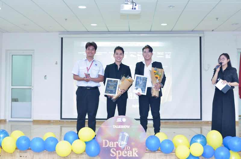 1z.885.MC-Phuoc-dat-truyen-thong-spotlight-vietnam-6