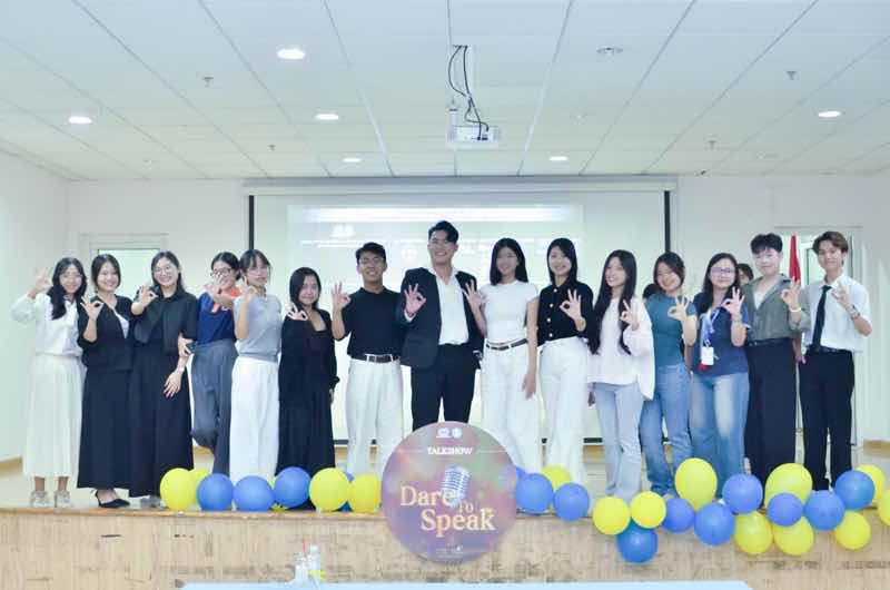 1z.885.MC-Phuoc-dat-truyen-thong-spotlight-vietnam-8