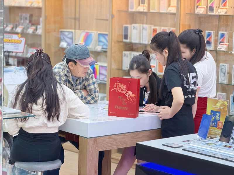 1z.890.di-dong-viet-truyen-thong-spotlight-vietnam-6