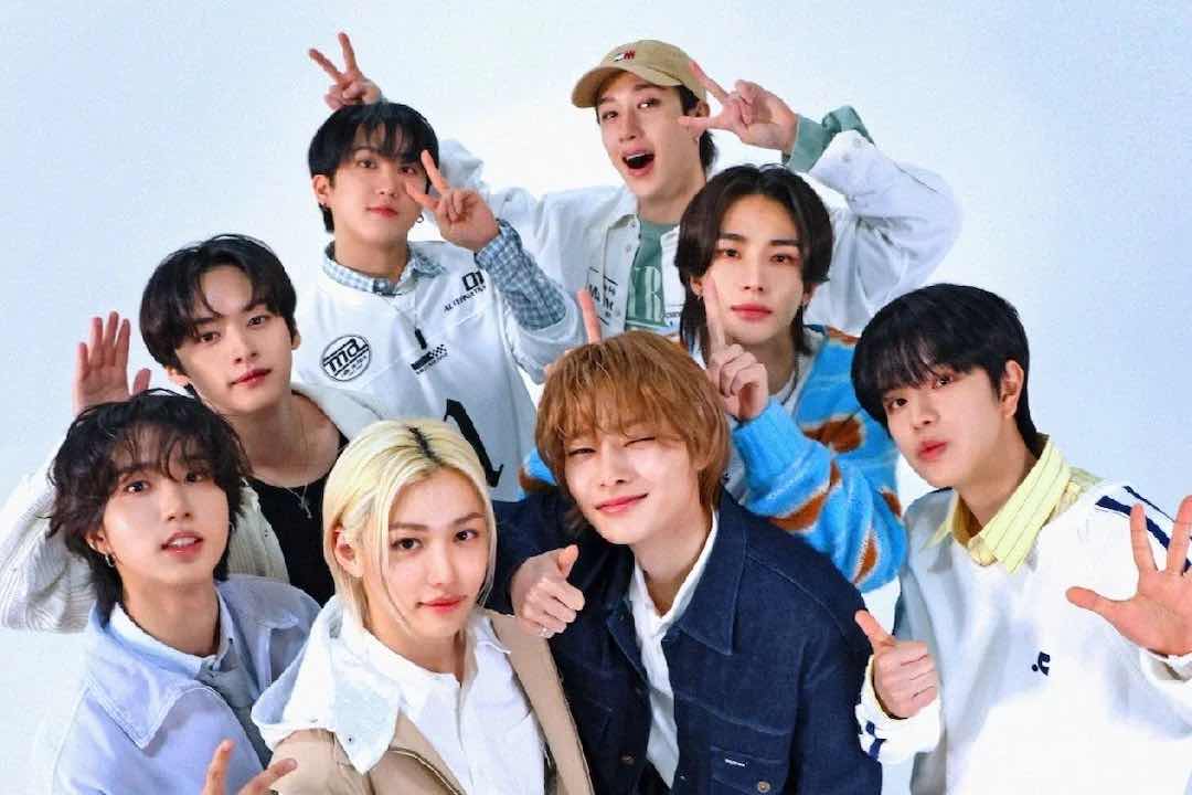 all-8-stray-kids-members-renew-contracts-with