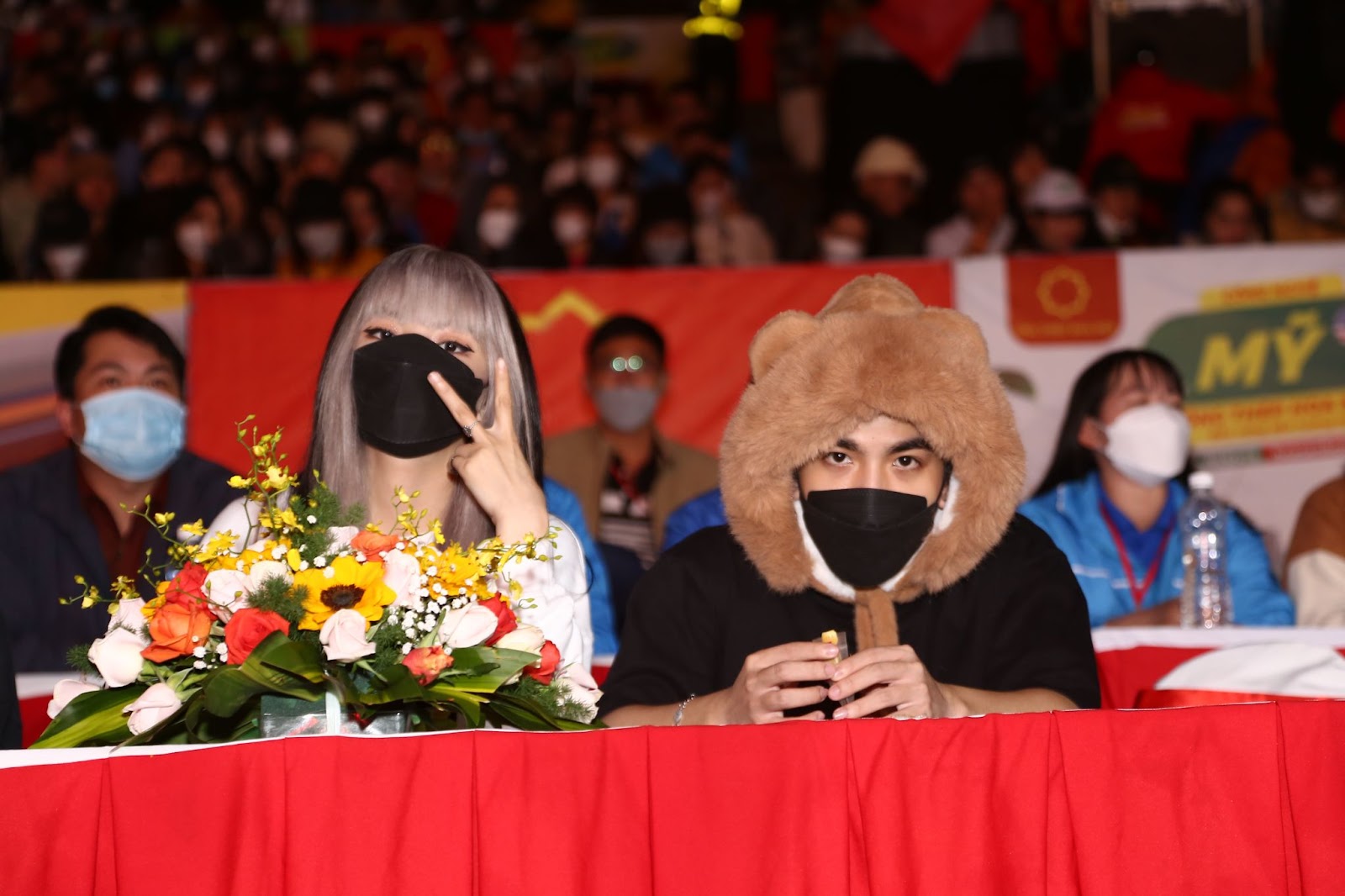 hot-ban-sao-lisa-ciin-lan-dau-len-tieng-ve-moi-quan-he-voi-ngo-dinh-nam-616-6422622