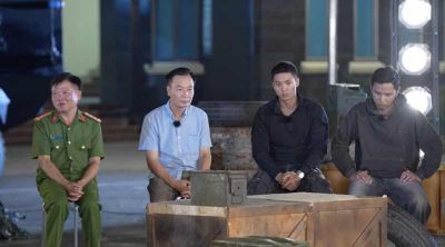 Câu chuyện của Trung tướng Mai Hoàng và mẹ được kể lại trong Chiến Sĩ Quả Cảm đã truyền cảm hứng cho giới trẻ