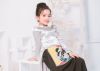 Đỗ Ho&agrave;ng Thi&ecirc;n Nga mừng ng&agrave;y Quốc tế Thiếu nhi trong bộ ảnh &Aacute;o d&agrave;i Mickey của NTK Việt H&ugrave;ng