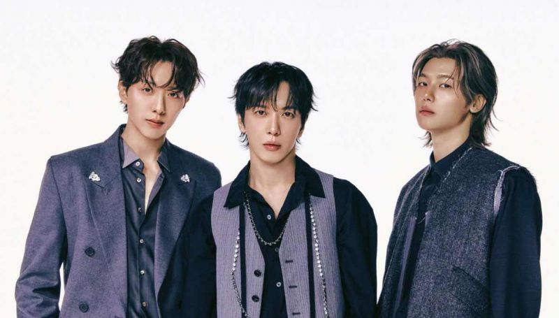 CNBLUE kh&eacute;p lại tour ch&acirc;u &Acirc;u