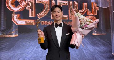 Lee Je Hoon kể về ''vai diễn để đời&rsquo;' trong Taxi Driver