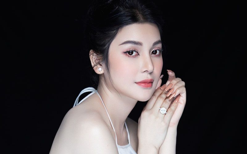 Lily Chen: '25 tuổi, tôi đã có 50 tỷ đồng'