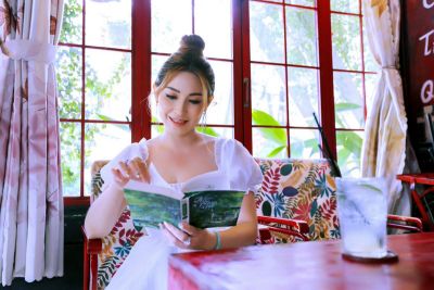 Mưa rồi! Cho em nhớ anh được không?