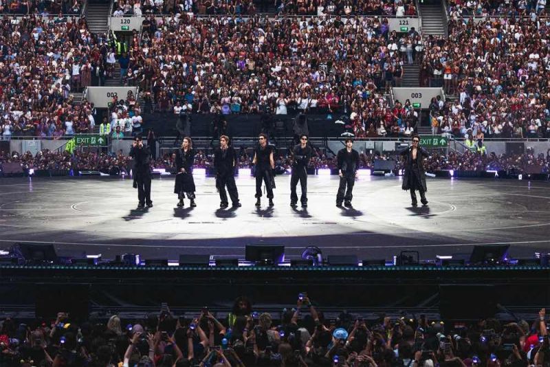 BTS lập kỷ lục 130.000 kh&aacute;n giả tại tour London