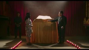 &ldquo;PH&Aacute; Đ&Aacute;M: SINH NHẬT MẸ&rdquo; - M&Agrave;N CẦU H&Ocirc;N BẰNG H&Ograve;M Đ&Ocirc;I KHIẾN KH&Aacute;N GIẢ CƯỜI RA NƯỚC MẮT