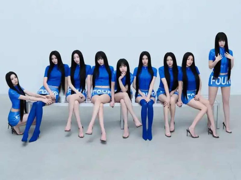 TWICE mở pop up kỷ niệm tour THIS IS FOR