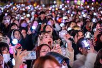 ARMY to&agrave;n cầu vỡ &ograve;a khi BTS t&aacute;i hợp tr&ecirc;n s&acirc;n khấu