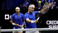 Roger Federer gi&atilde; từ sự nghiệp với thất bại c&ugrave;ng Rafael Nadal