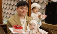 Trịnh T&uacute; Trung: 'Từ ng&agrave;y l&agrave;m bố, ti&ecirc;u đồng n&agrave;o t&ocirc;i cũng quy ra bỉm, sữa cho con'