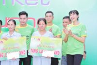 Mc Quỳnh Hoa t&acirc;m huyết c&ugrave;ng chương tr&igrave;nh thiện nguyện 'Gạo Hoa L&uacute;a'
