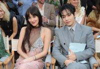 V (BTS) tỏa sáng tại sự kiện Vogue World: Hollywood