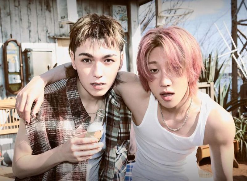 V8 của SEVENTEEN ra mắt EP đầu tay, The8 v&agrave; Vernon mở ra chương mới với 8 ca kh&uacute;c