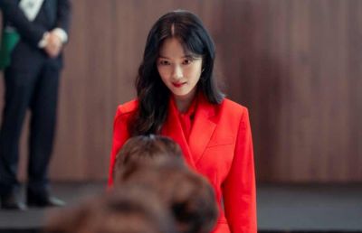 Kim Hye Yoon t&aacute;i xuất đầy m&ecirc; hoặc trong h&igrave;nh tượng Gumiho Gen Z của bộ phim giả tưởng No Tail To Tell