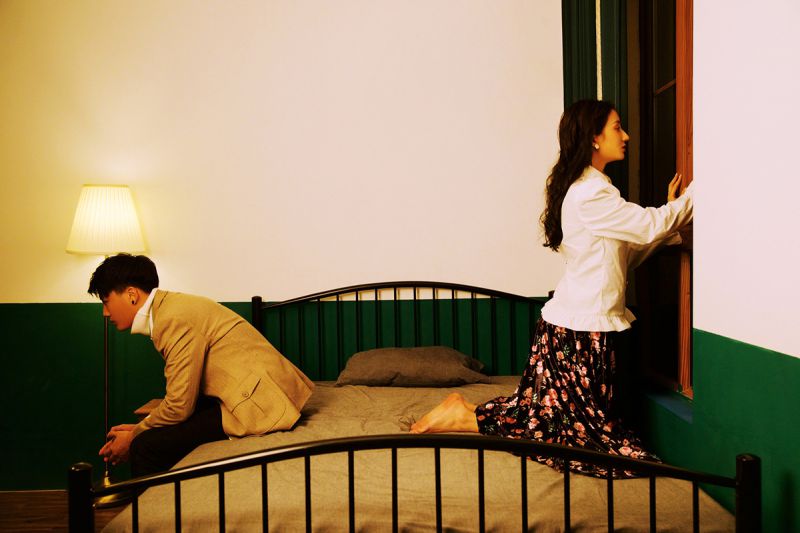 Thế giới này rất rộng, cuộc đời này rất dài và đàn ông ngoài kia rất đông...