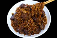 Kinh doanh giỏi theo kiểu H&agrave;n Quốc: Tận dụng giới giải tr&iacute; để đưa 'K-Food' ra thế giới