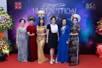 Khi lễ hội ho&aacute; trang trở th&agrave;nh đ&ecirc;m t&ocirc;n vinh những gi&aacute; trị lịch sử của nh&acirc;n loại