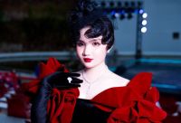 CEO thương hiệu trang sức Glosbe&amp;Co - Miss Hồ Hồng Duy&ecirc;n trao vương miện cho t&acirc;n Hoa hậu v&agrave; Nam vương Si&ecirc;u mẫu thể h&igrave;nh Thế giới 2024