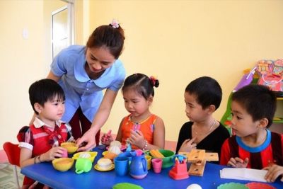 Tăng thu nhập, giảm giờ làm cho giáo viên mầm non