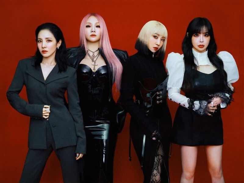 Park Bom v&agrave; Sandara Park hủy theo d&otilde;i nhau, 2NE1 rạn nứt