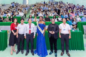 Miss Earth 2021 Destiny Wagner cùng BTC Hoa hậu các dân tộc Việt Nam lan toả &#039;&#039;Bản lĩnh - Tự tin&#039;&#039; đến các thí sinh