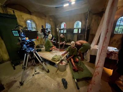 PHÂN CẢNH ĐẶC BIỆT TRONG “MƯA ĐỎ” KHIẾN HỨA VĨ VĂN KHÓC KHÔNG NGỪNG