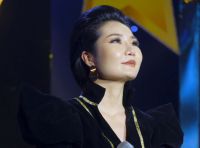 Thi Vũ được khuy&ecirc;n ''đừng l&agrave;m con m&egrave;o ngoan ngo&atilde;n m&agrave; h&atilde;y l&agrave; con cọp''