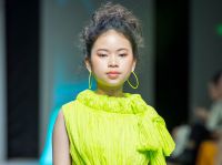 Susi Bảo Tr&acirc;n tr&igrave;nh diễn 2 BST trong show 'The Mirage' của NTK Thanh Huỳnh