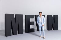 Hiếu Nguyễn: &ldquo;L&agrave;m host &aacute;p lực hơn đ&oacute;ng phim rất nhiều&rdquo;