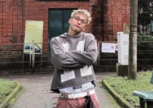 Sơn Tùng MTP đang ‘’quay mốt’’ quần trong quần ngoài?