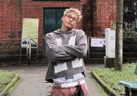 Sơn Tùng MTP đang ‘’quay mốt’’ quần trong quần ngoài?