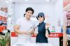 Di động Việt - &ldquo;thảm đỏ showbiz Việt'' mỗi lần ra mắt d&ograve;ng Iphone mới